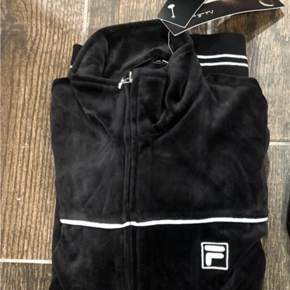 Vintage 90’s Fila Men's Black Velour Tracksuit Size Medium - Picture 9 of 10
